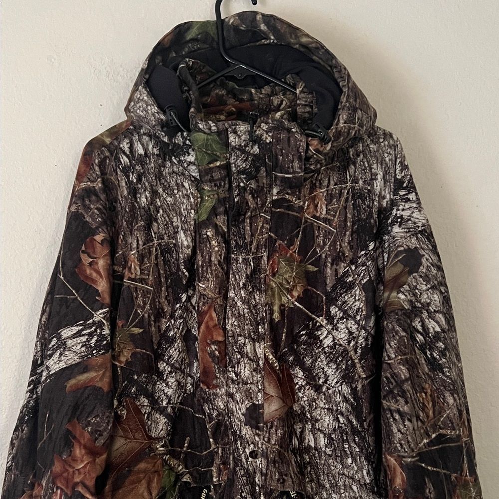 Cabela's Whitetail Real Tree Camo Hooded Gore-Tex Hunting Jacket in Size XL - Picture 2 of 16